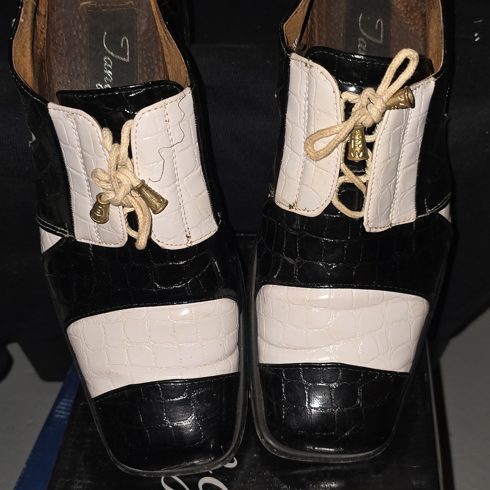 Elegant Black and White Croc-Embossed Men's Oxfords